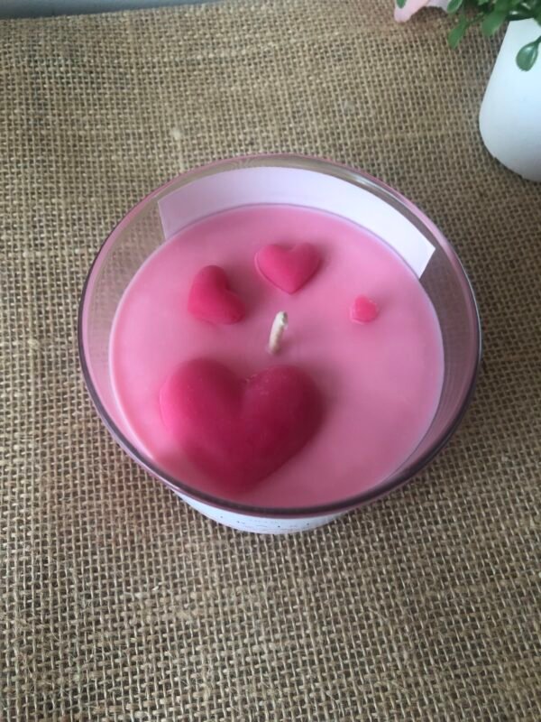 photo bougie cœur parfum fraise